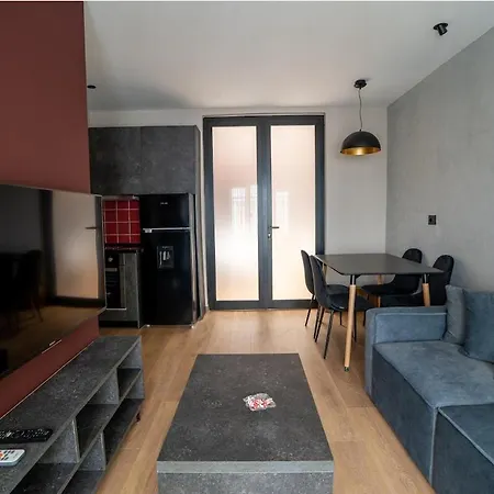 The Red Tile - Sweet Escape Appartamento Tirana