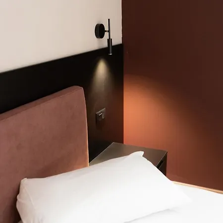 The Red Tile - Sweet Escape Appartamento Tirana