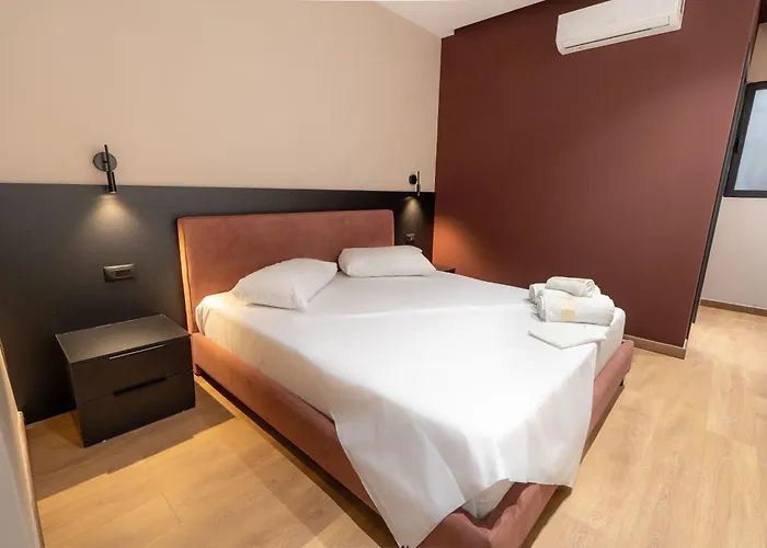 The Red Tile - Sweet Escape * Tirana